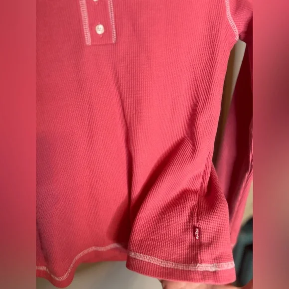 Levi’s Henley - Picture 14 of 14